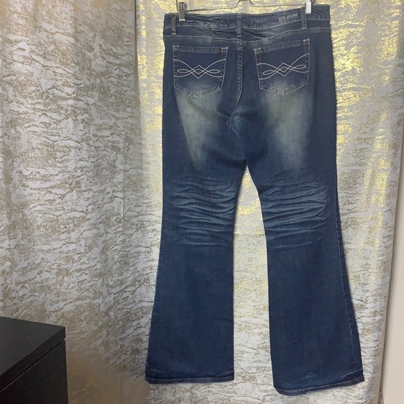 ZCO Jeans Premium Medium Wash Wild/Flare Blue Jeans Size 13 - Picture 6 of 12